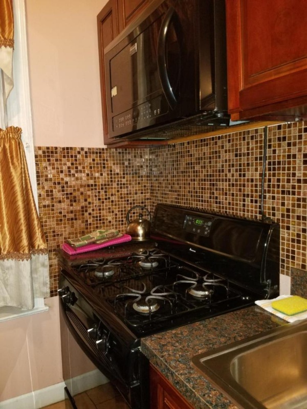 Gabriel's Luxury Suite image 17